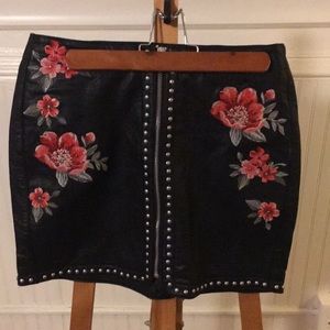 Faux leather embroidered skirt
